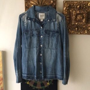 Jean Jacket, Decorated With White Pattern.